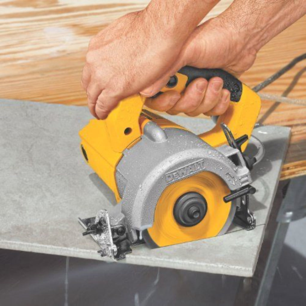 DeWalt Wet/Dry Handheld Tile Cutter, 4-3/8-Inch (DWC860W) Corded Electric