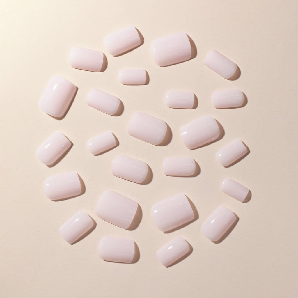 Artificial Press On Nails, Short, Square with Glossy Acrylic Finish - White (24pcs)