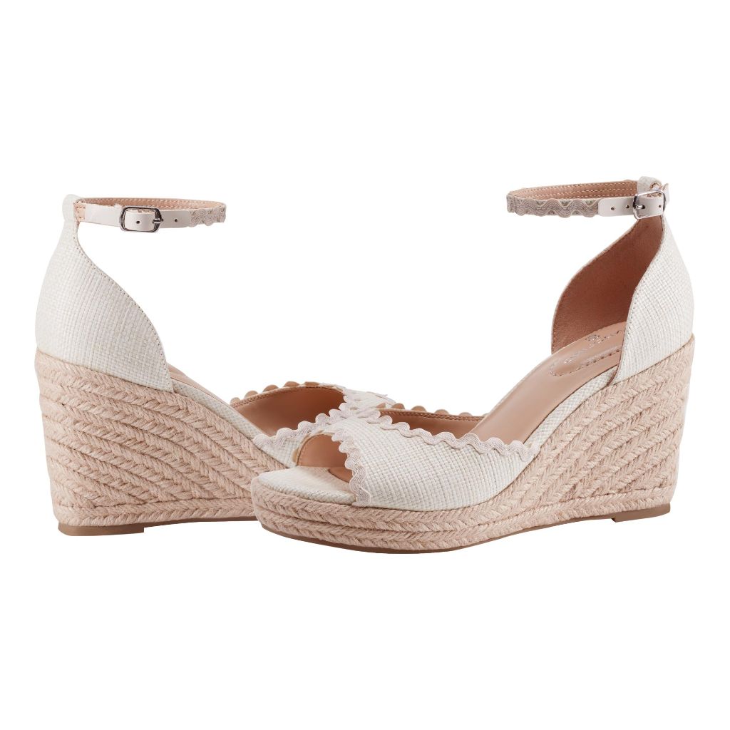 Sz. 11 Bandolino Women's Kendri Wedge Sandal - Ivory