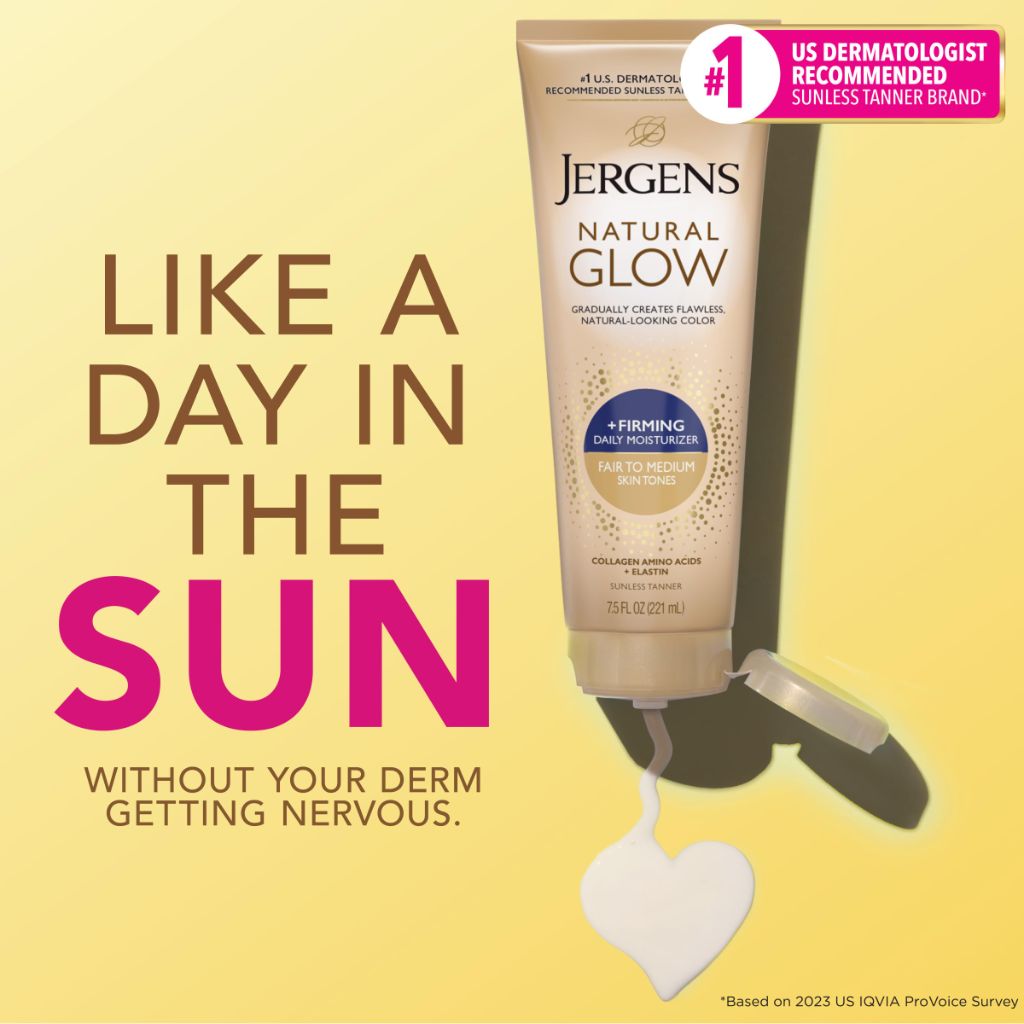 Jergens Natural Gradual Glow Bundle: Daily Moisturizer 7.5fl oz & SPF20 Face Moisturizer 2fl oz, Fair/Medium