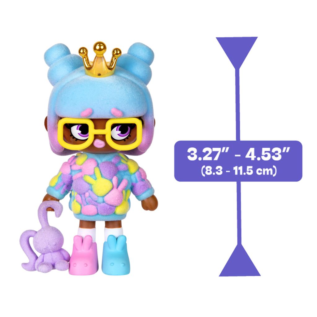 Quirky Kweens Series XOX Kweenie Premium Figurines and Display Case, 3 Pack