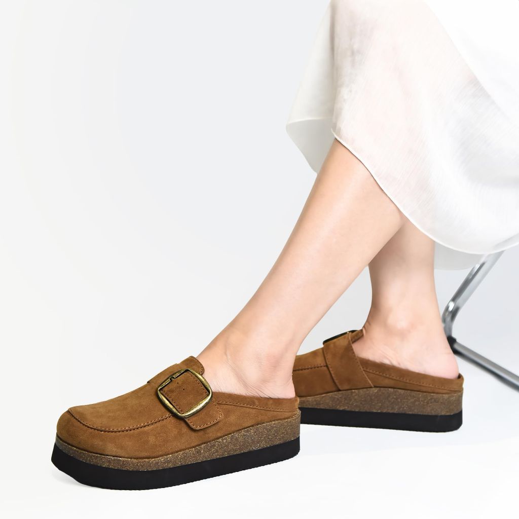 Flexwin Women's Platform Clogs - Tan, Size 8