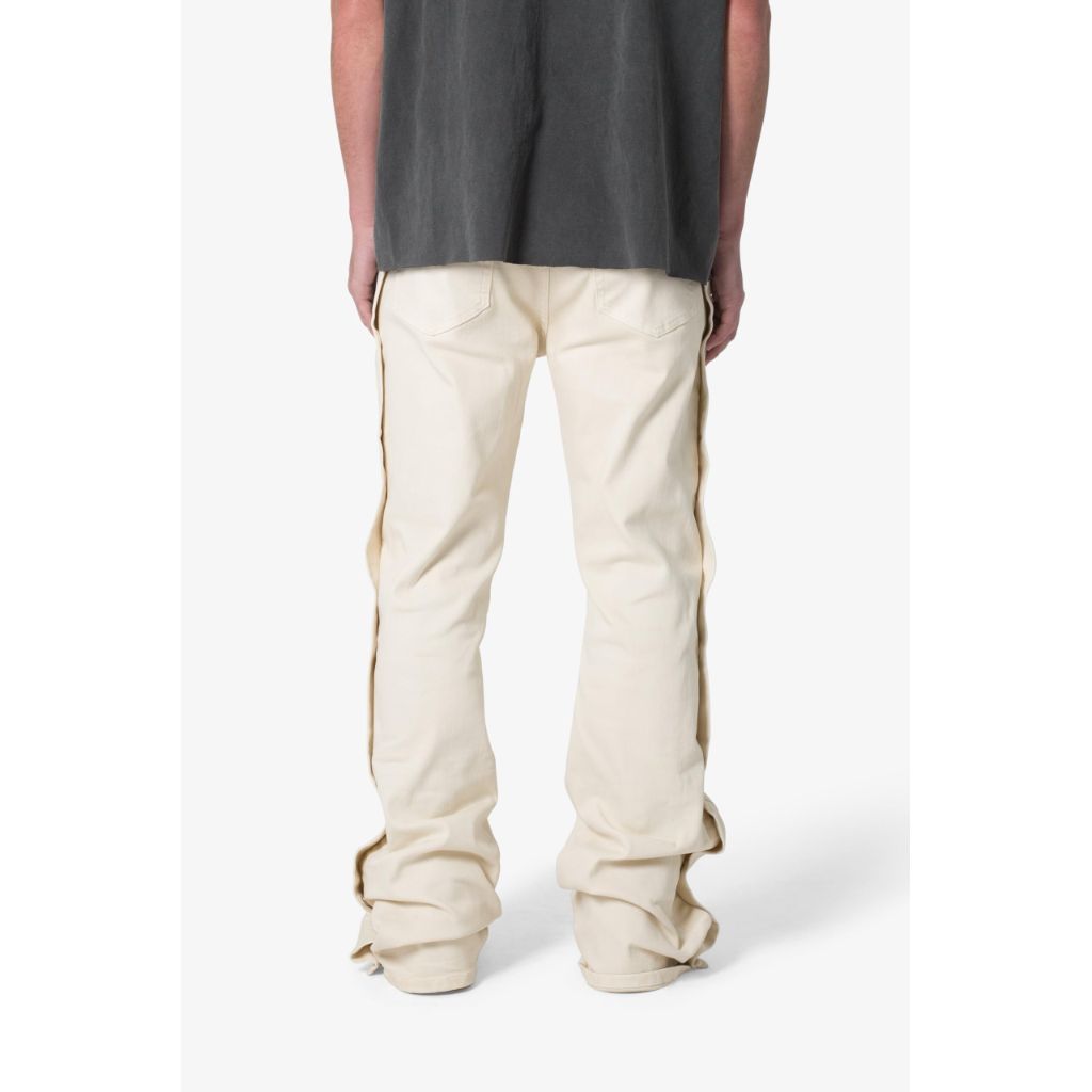 Mnml Men's Snap Baggy Flare Denim, Off White - size 42