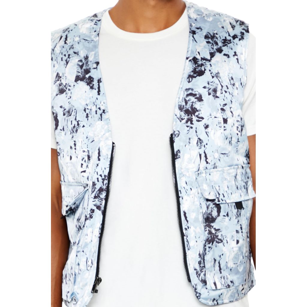 Forever 21 Men's Abstract Print Cargo Vest Light Blue/Multi - size Small