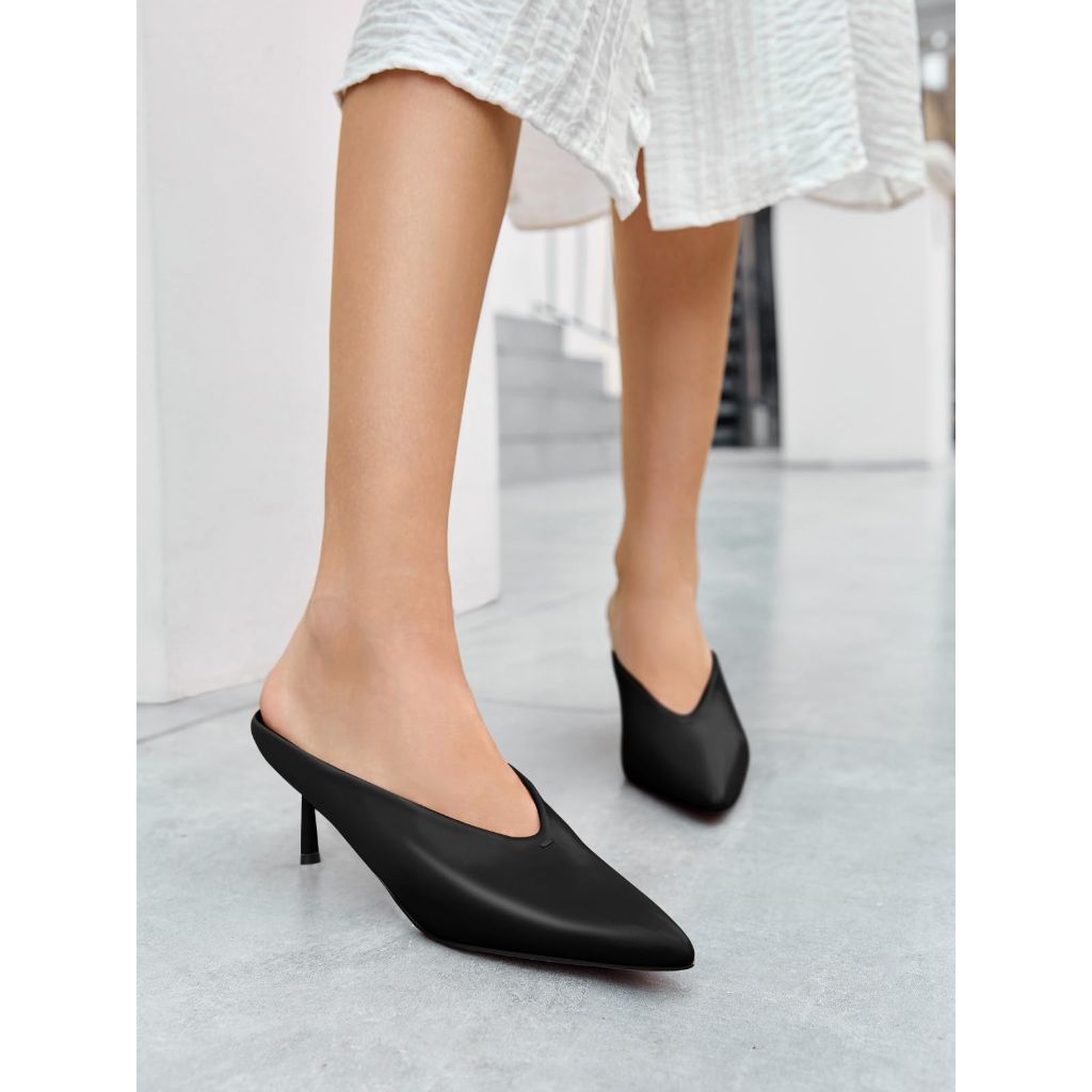 Coutgo Womens High Heels Mules Closed Pointed Toe Shoes, Black - Size 8