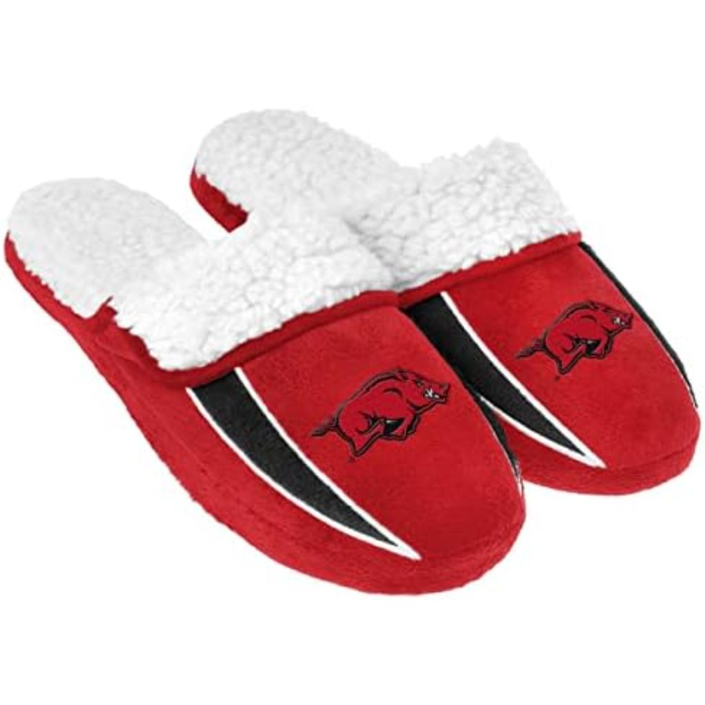 FOCO Men's NCAA College Team Logo Sherpa Moccasin Slippers - Arkansas Razorbacks, Small