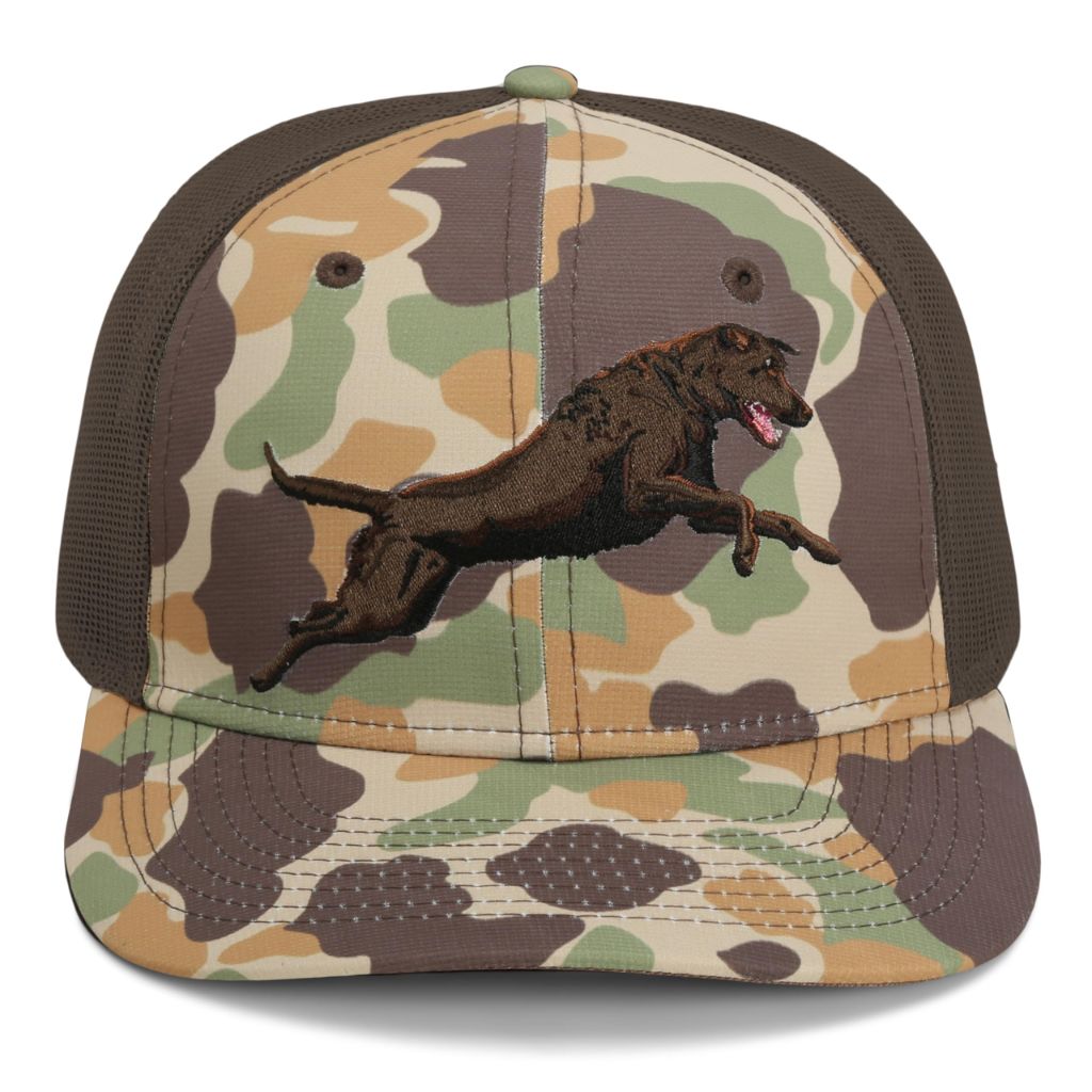 Paramount Jumping Labrador Retriever on Old School Camo with Elastic ComfortSnap Snapback and Meshback