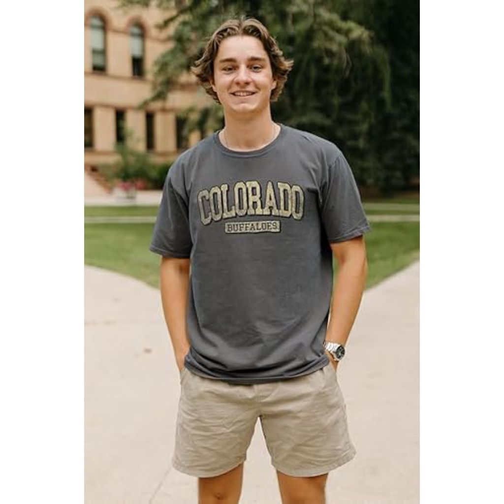 Colorado Buffaloes NCAA Officially Licensed T-Shirt Team Color Dyed Ringspun Vintage, Small