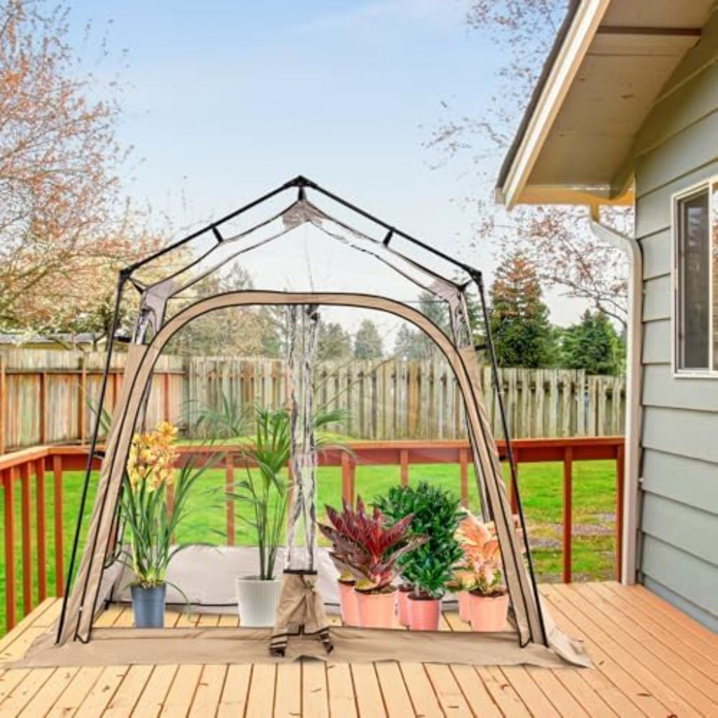 Small Greenhouse for Outdoors, Portable Plastic Walk-in Greenhouse with Window | Gold