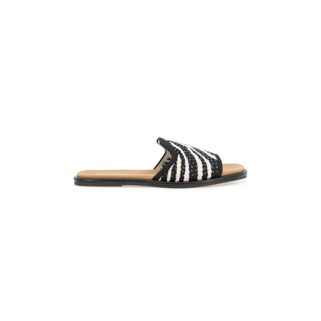SZ 6.5, KENNETH COLE REACTION WARMTH ZEBRA KNIT