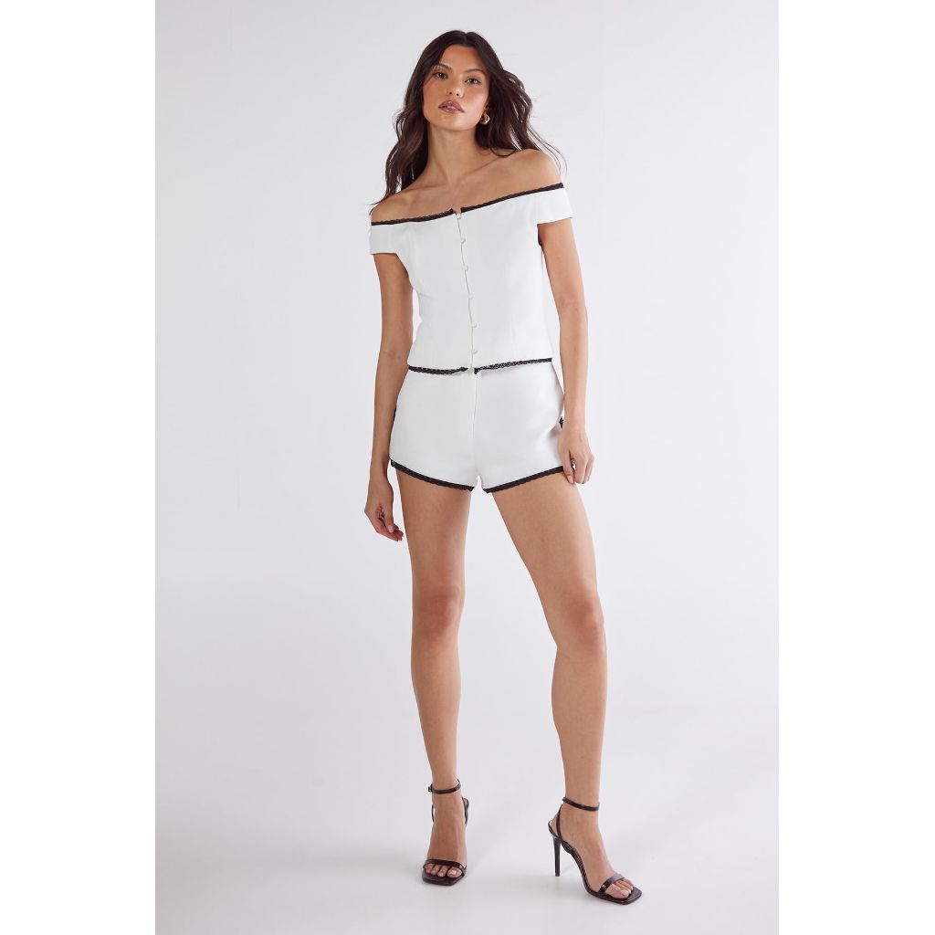 SZ 16, Nasty Gal Lace Trim Tailored Short | Ivory
