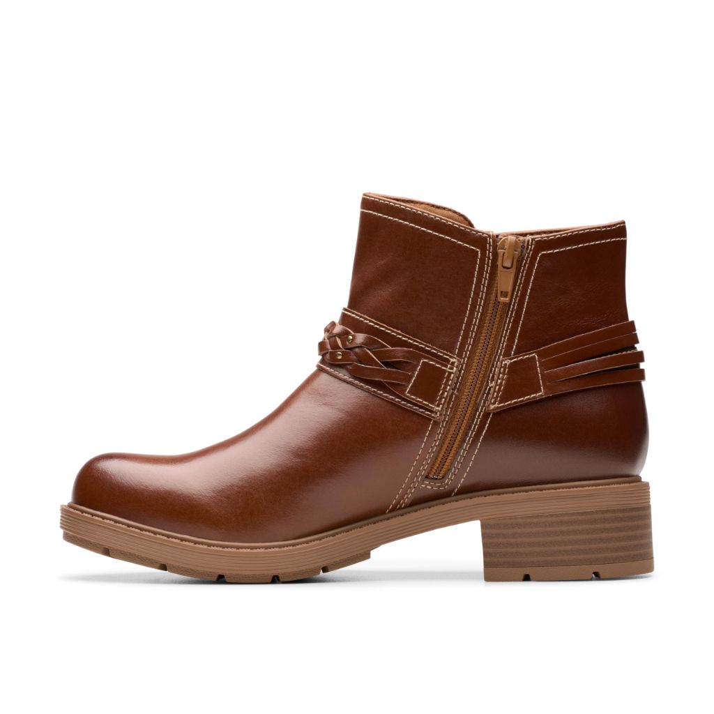 Clarks Collection Women's Hearth Kaylie Ankle Boot, Tan Leather - size 6W