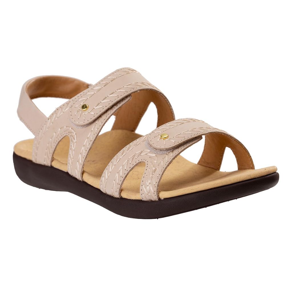 REVITALIGN Women's Verra, Warm White - size 7