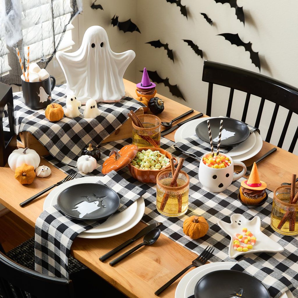 Solino Home Pure Linen Black and Cream Small Table Runner 14 x 60 Inch for Coffee Tabletop, Dresser, and Bedroom Decor – Thanksgiving – Morgan Check