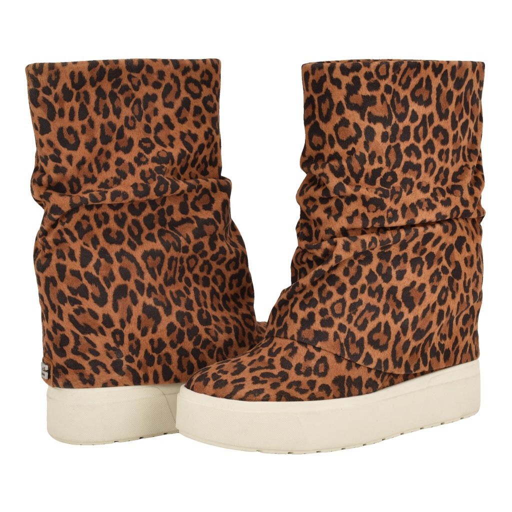 Guess Women's Guinna Bootie, Medium Brown 212, 6