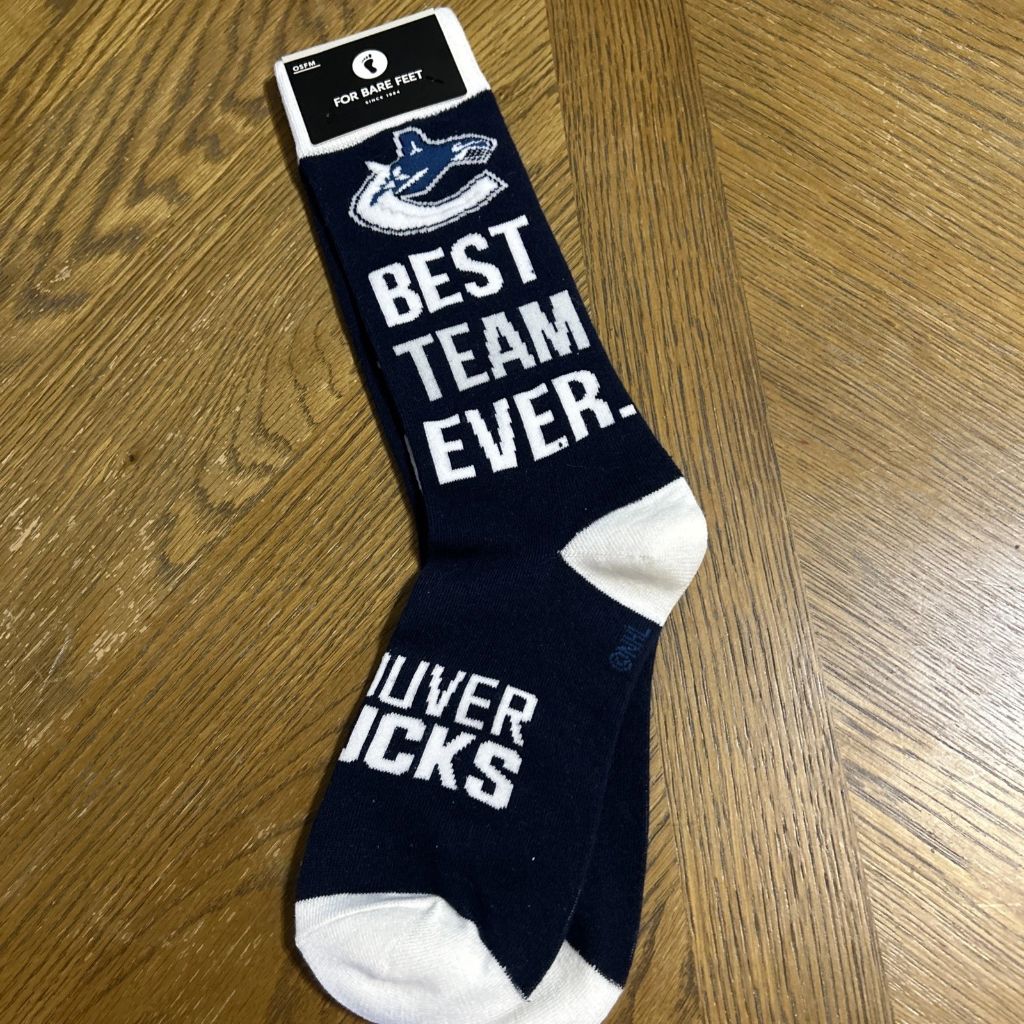 For Bare Feet NHL VANCOUVER CANUCKS Best Team Ever Crew Sock Team Color OSFM