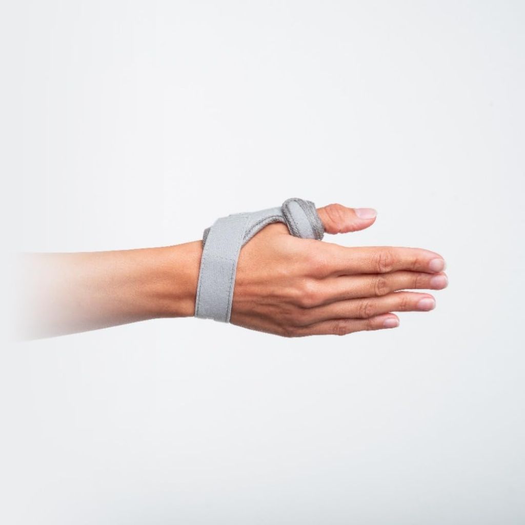 Chrisofix Thumb Orthosis, For First Aid and Fixation of the Metacarpophalangeal Joint of the Thumb, X-Ray Transparent, Medium