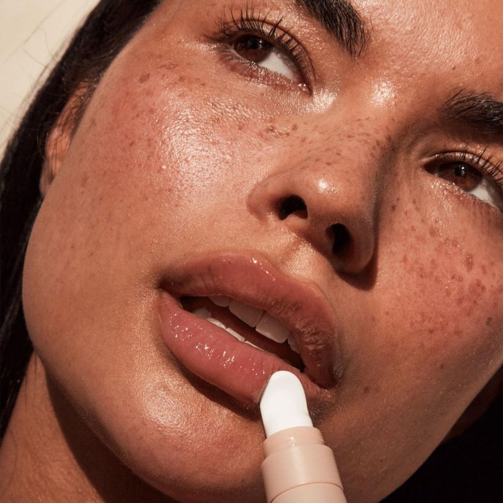 + Lux Unfiltered N°15 Cold Plunge Soothing Lip Serum - Hydrating Lip Balm