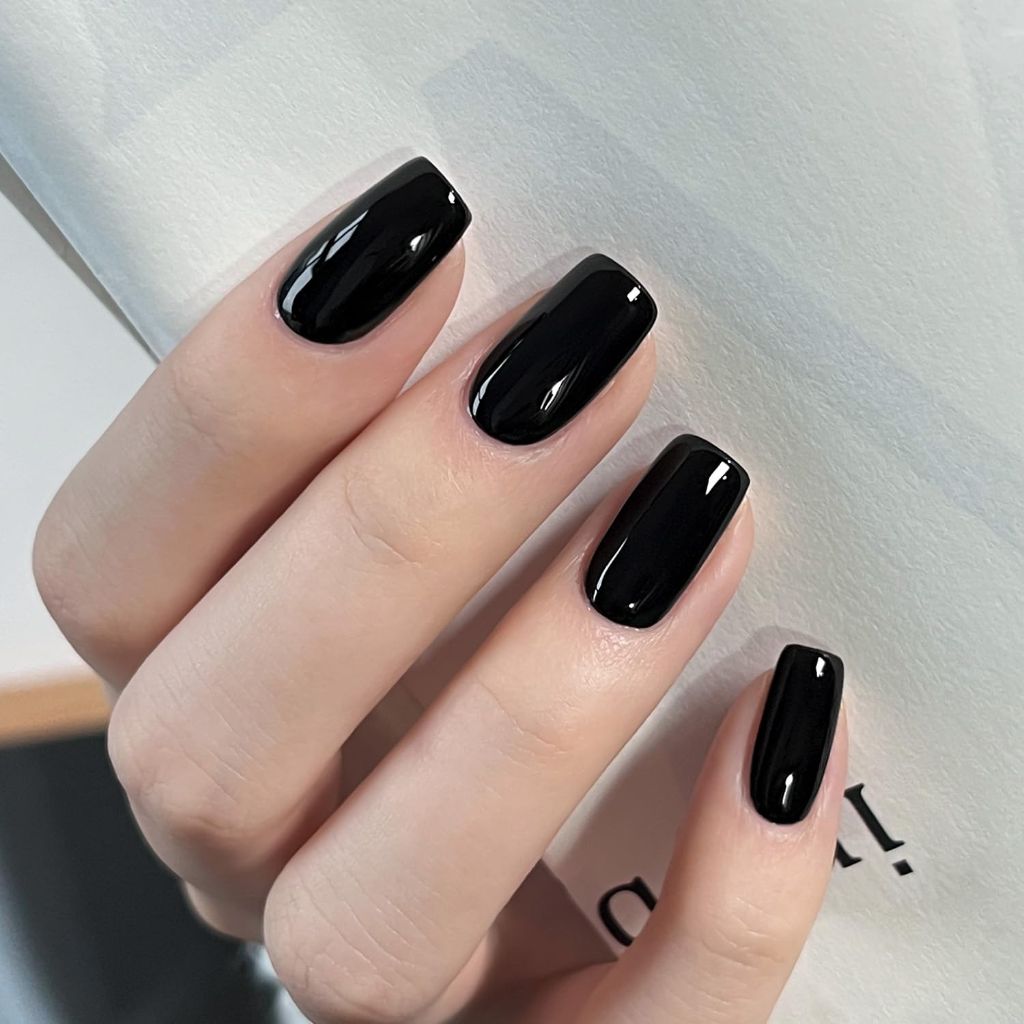 GAOY Black Gel Nail Polish, 16ml Soak Off Gel Polish, UV Light Cure, 3021 Obsidian Black