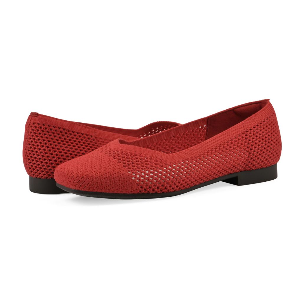 Cliffs by White Mountain Women's Beslee Red/Fabric 9 Medium