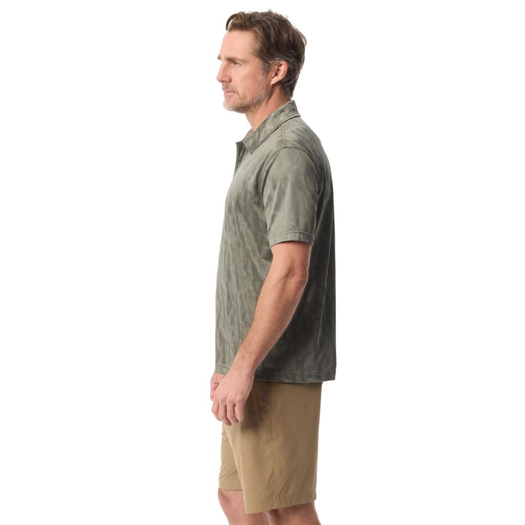 BASS Outdoor Men's Short Sleeve Textured Polo - Castor Green/Jacquard Camo, Size Medium