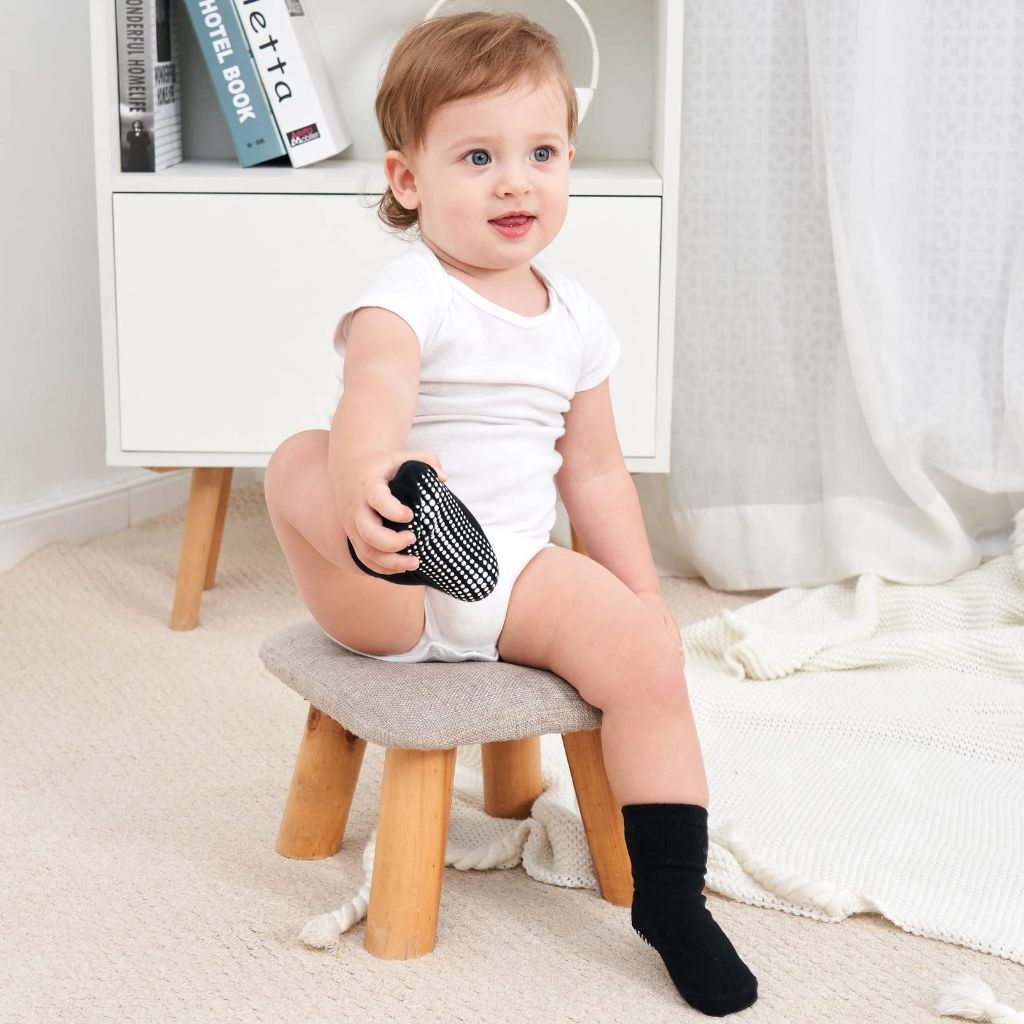 ZAPLES Baby Non Slip Grip Crew Socks Grayscale, 6-12 Months