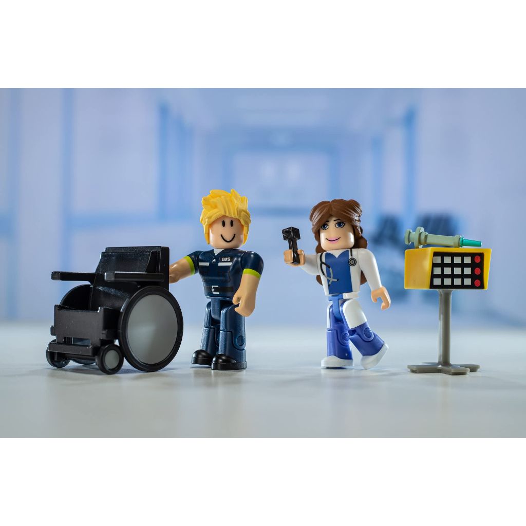 Roblox Action Collection - Brookhaven: St. Luke's Hospital Game Pack [Includes Exclusive Virtual Item]