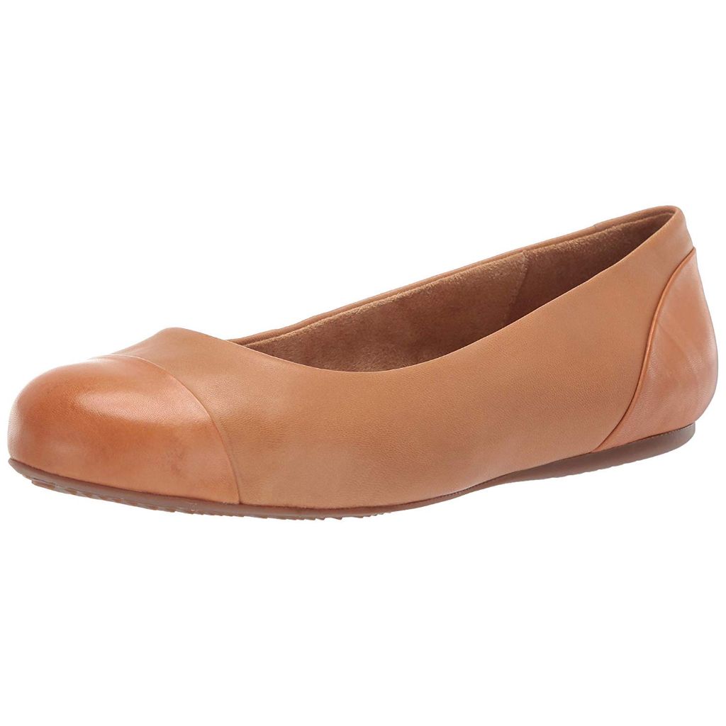 SoftWalk Women's Sonoma Cap Toe Shoe, tan - size 8M