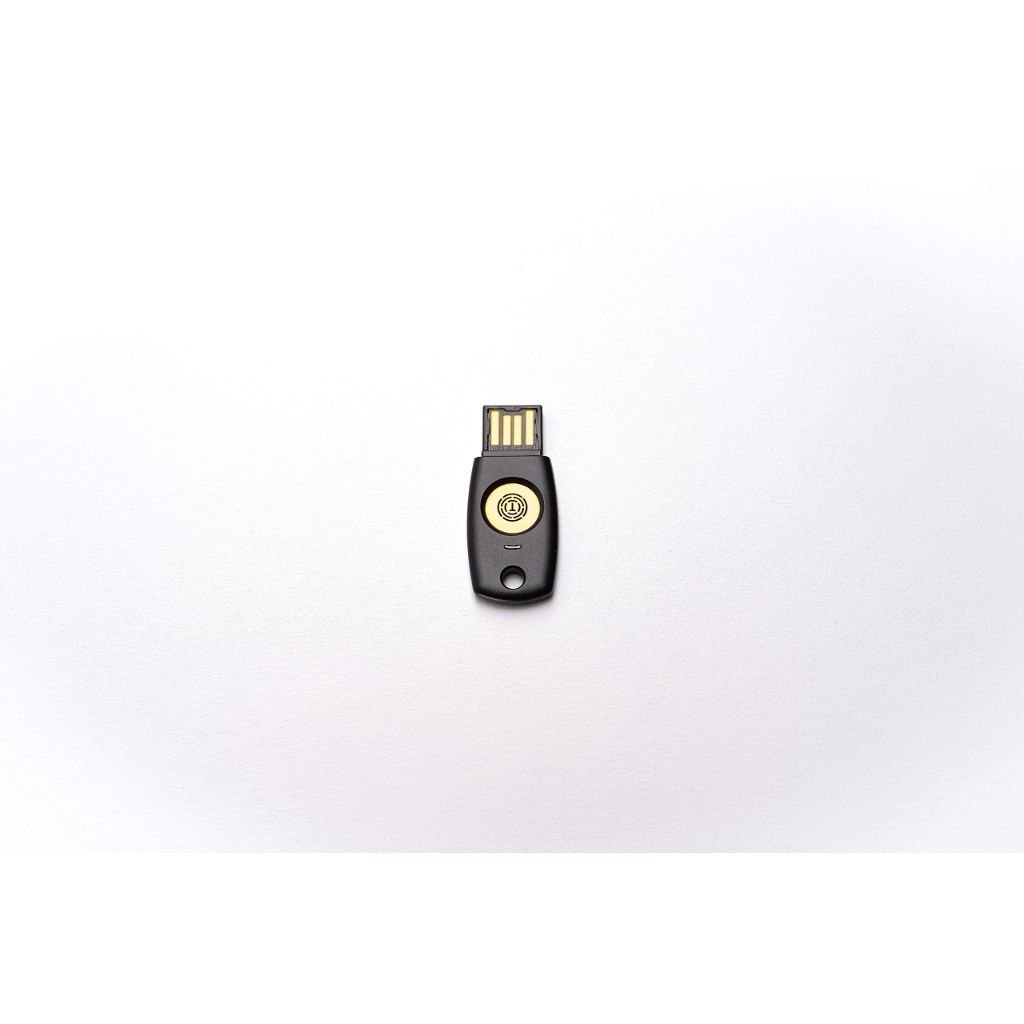 FIDO2 U2F Security Key Passkey Two-Factor Authentication (2FA) USB Key PIN+Touch (Non-Biometric) USB-A Type TrustKey T110