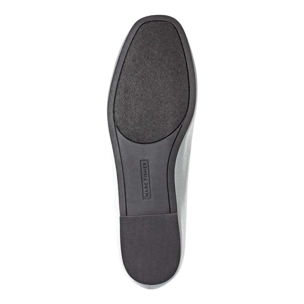 Marc Fisher Women's Tempts Flat, Silver 040, 5.5