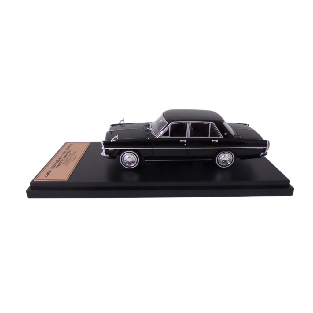 OPO 10 - Collectible Miniature car 1/43 Compatible with Nissan Gloria 1967 - JPL34