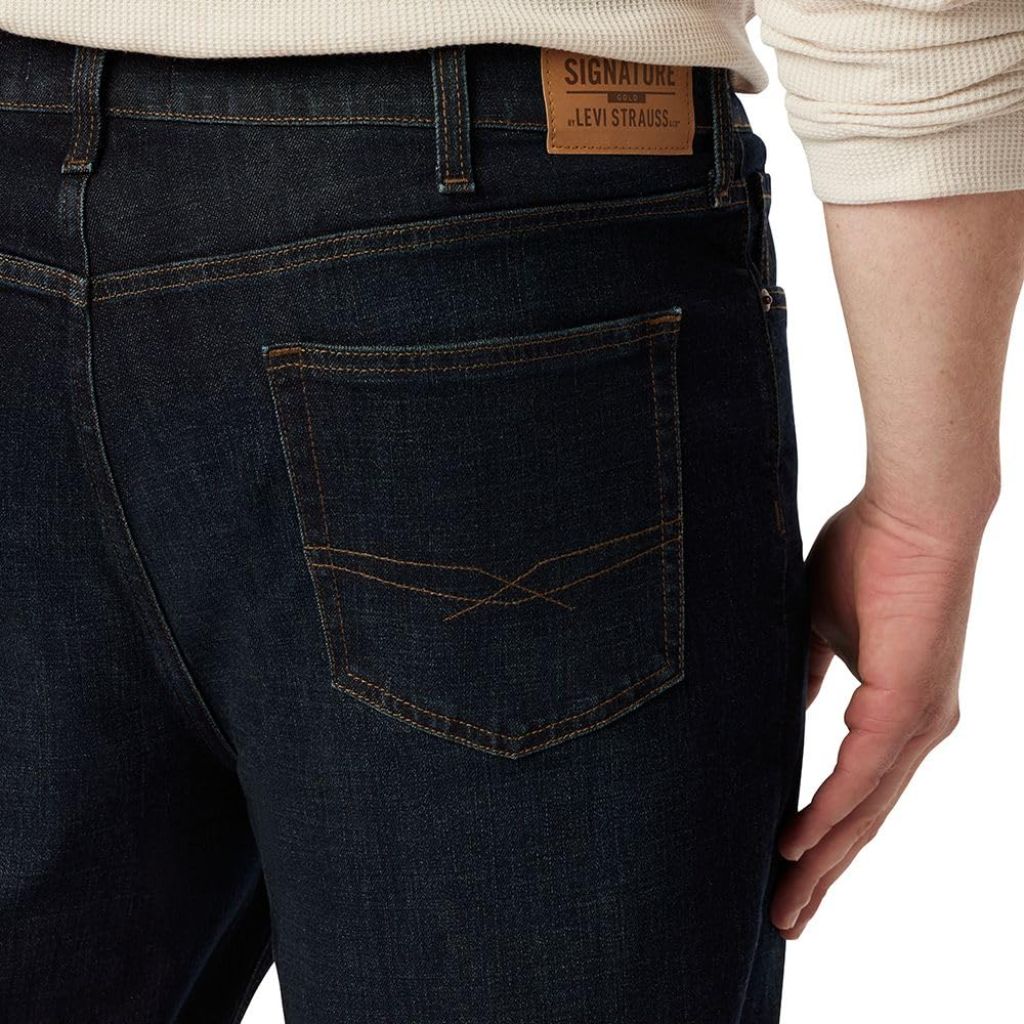 Levi Strauss Signature Gold Men's Athletic Fit Jeans, Deep River, 32W x 34L