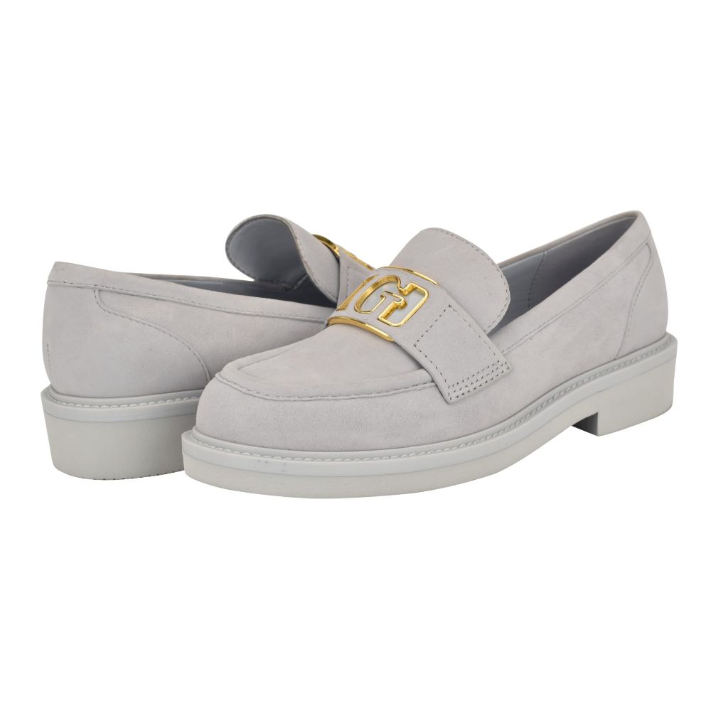 Guess Women's Shuttle Loafer, Light Grey Suede 050 - size 8M