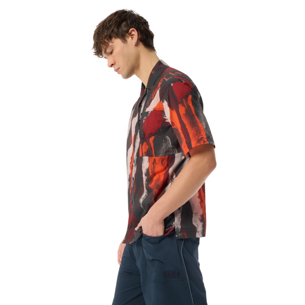 Cross-eyed Moose Men's Rave Button Down Camp Shirt with Water Repellent Standard, Tomato River Print