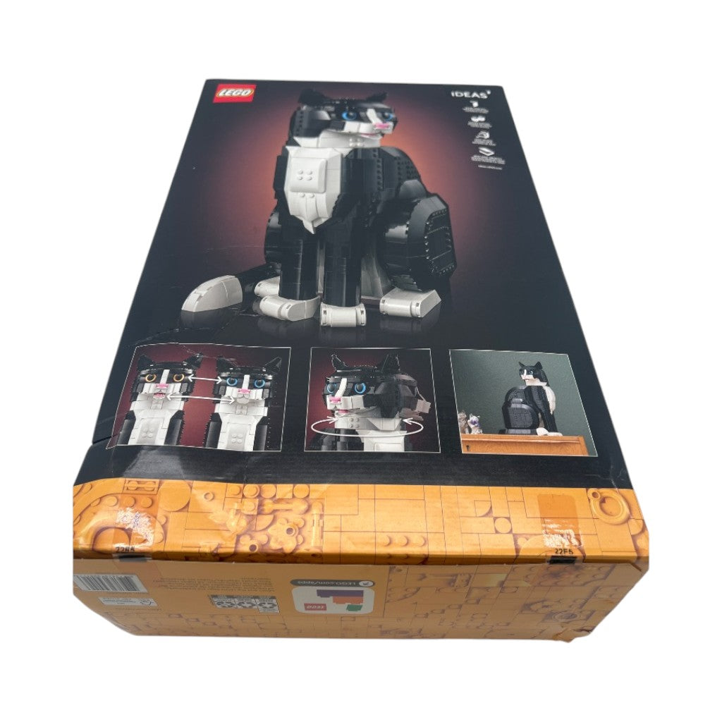 LEGO Ideas Tuxedo Cat Building Set 21349, Ages 18+, 1710 pcs