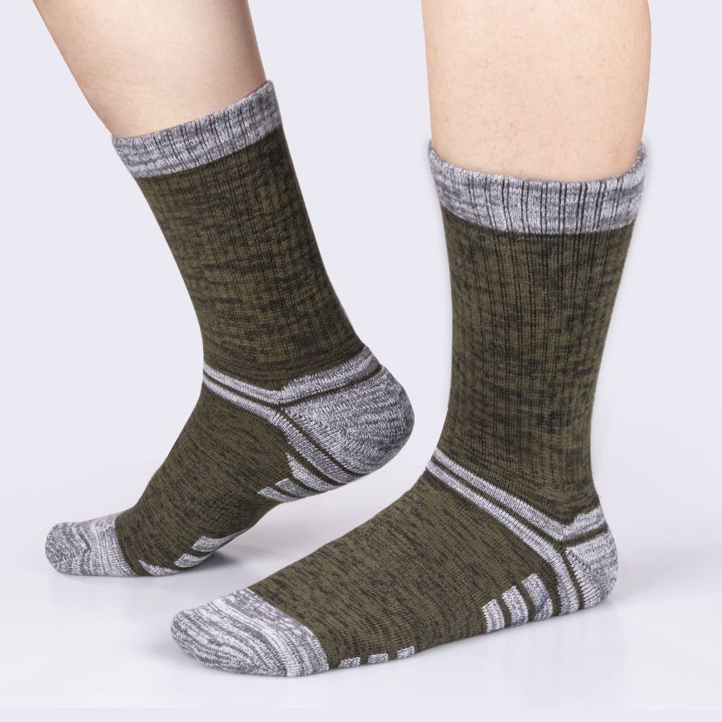 YUEDGE Mens Socks Moisture Wicking Anti-Odor Thick Cotton Crew Work Socks Padded Hiking Safety Boot Sock For Men Size 6-9, 5 Pairs