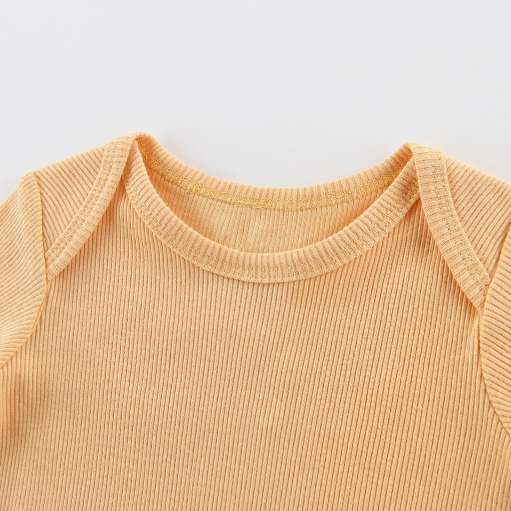 BIGBIGKISS Baby Layette Gift Set 9-Piece Baby Bodysuits and Pant Socks Set - size 3M