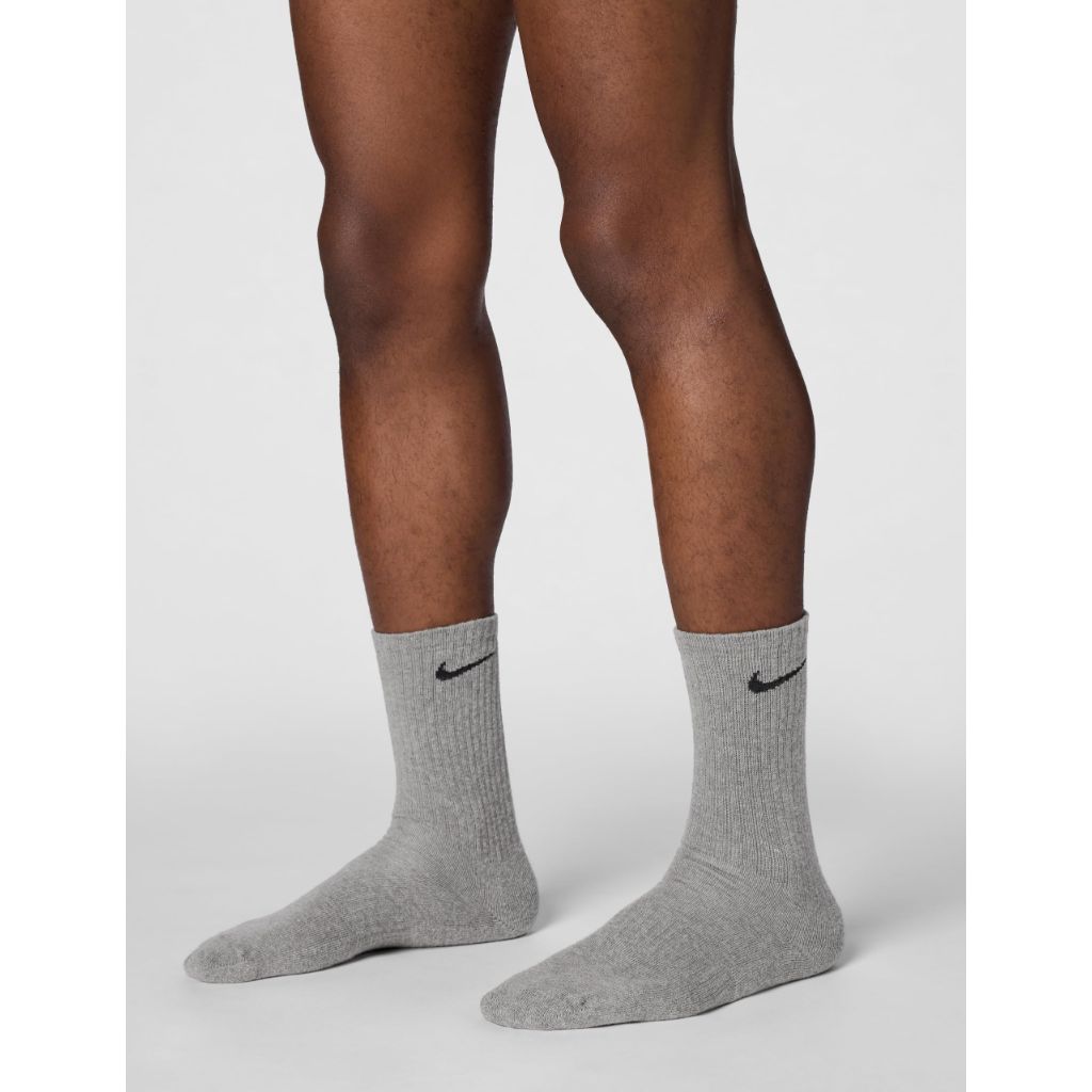 Nike Unisex Everyday Cushioned Training Crew Socks (3 Pairs), Carbon Heather/Black, Medium