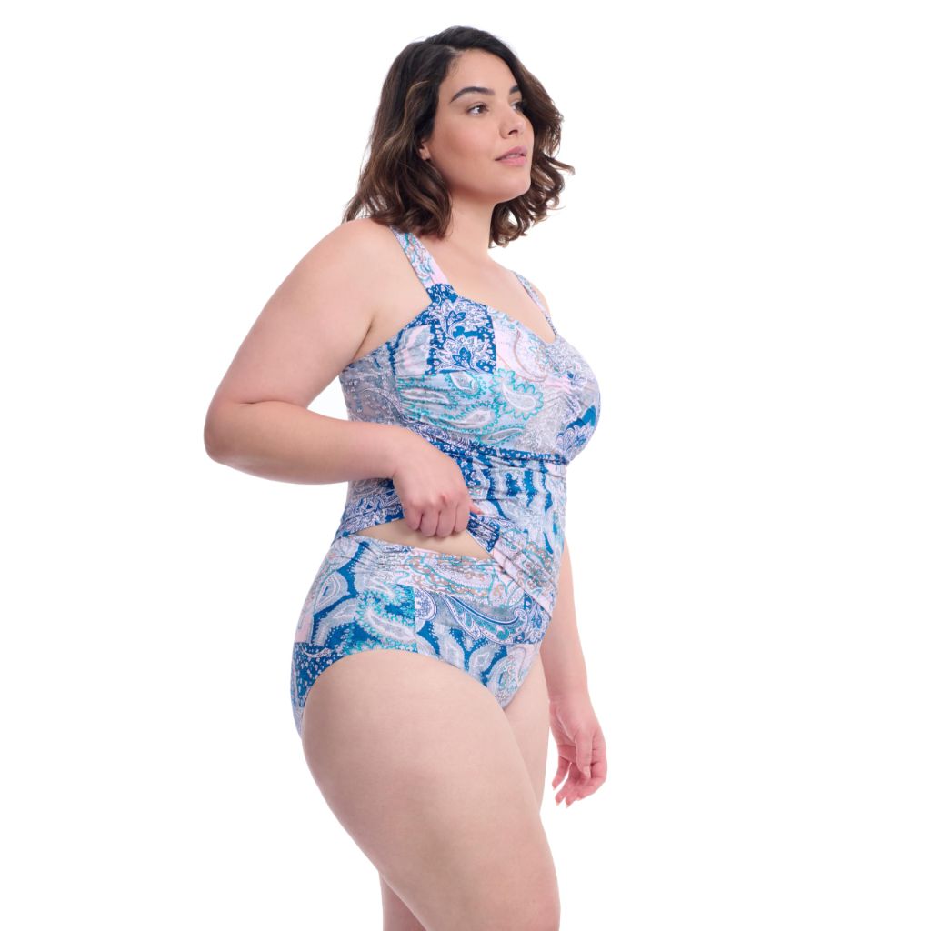 The title is valid as it contains the brand (Profile by Gottex), product type (Karma D Cup Ruched Tankini), size (16W), and color/pattern (Blue Multi). It is descriptive and meaningful for an e-commerce product.