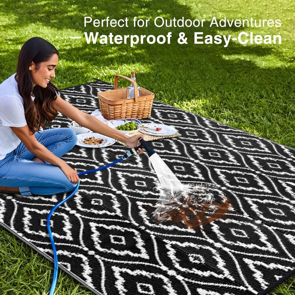 OLANLY Outdoor Waterproof Rug 6x9 ft , Black & White