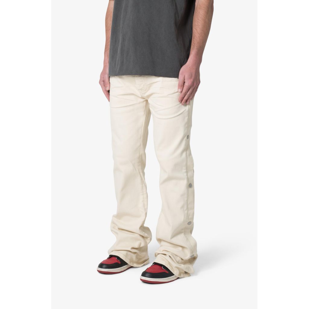 Mnml Men's Snap Baggy Flare Denim, Off White - size 42