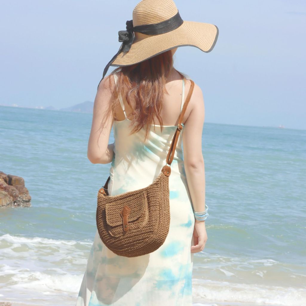 Oweisong Vacation Straw Crossbody Bags for Women