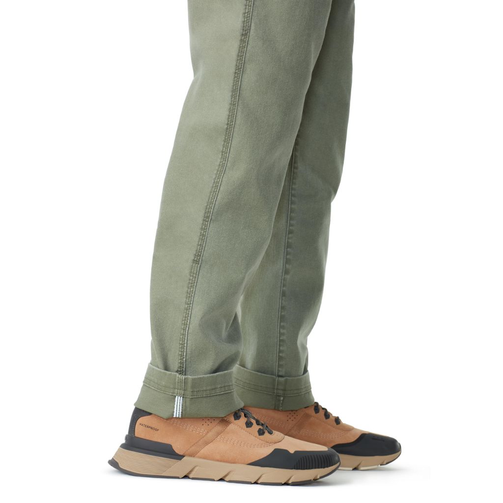 BASS Outdoor Men’s Everyday Straight Leg Pant with 6 Pockets Standard
