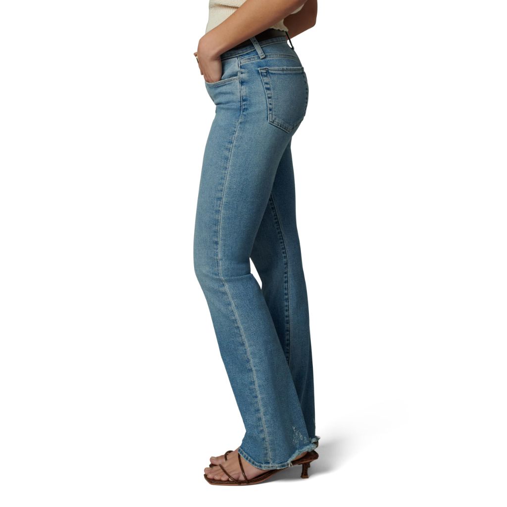 SZ 33, Joe's Jeans Women's Women's The Provocateur Petite Bootcut, in A Blink