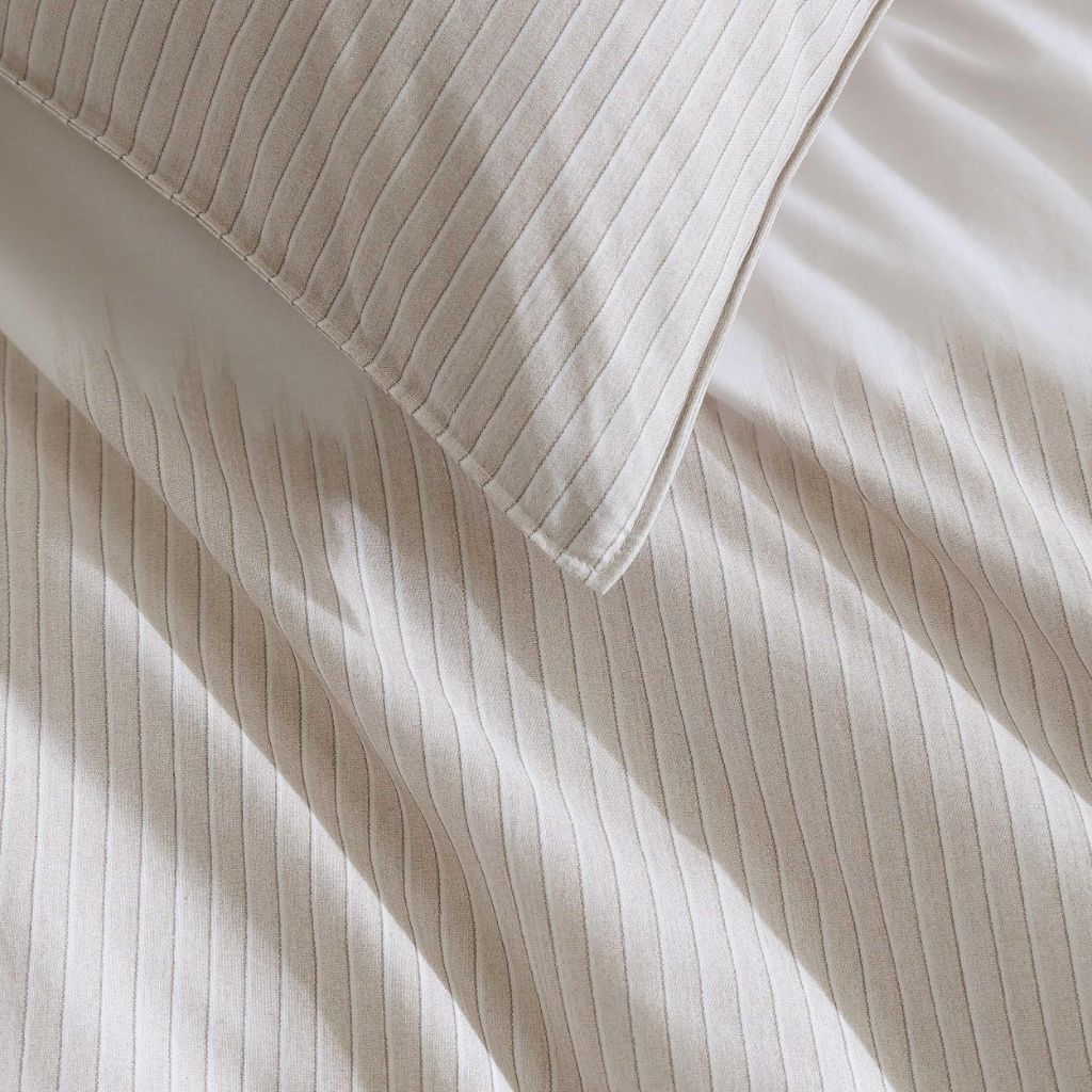 Calvin Klein - Queen Duvet Cover Ikat Pinstripe Set Cotton Percale  -  (Neutral)