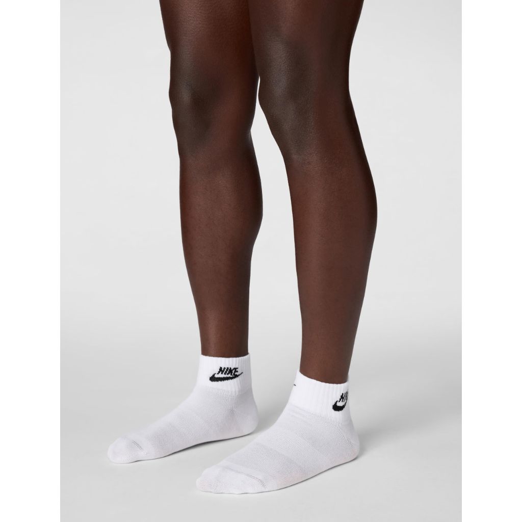 Nike Unisex Everyday Essential Ankle Socks (3 Pairs), White/Black, Large