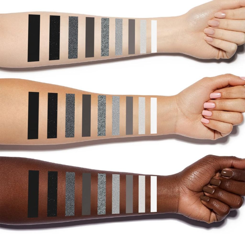 COOL STORY Black Smoky Eye shadow Palette