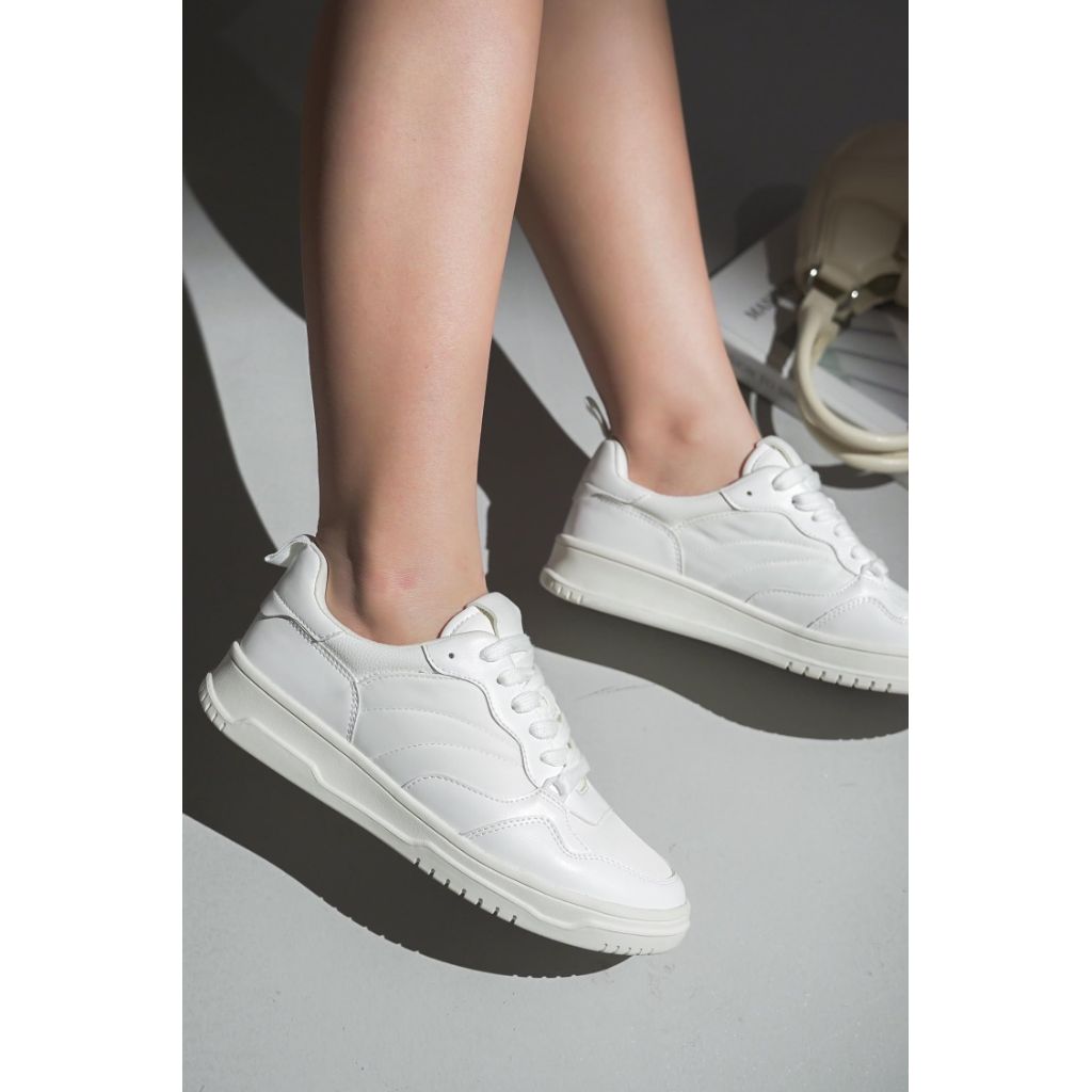 Project Cloud Sneakers for Women, White - size 5.5