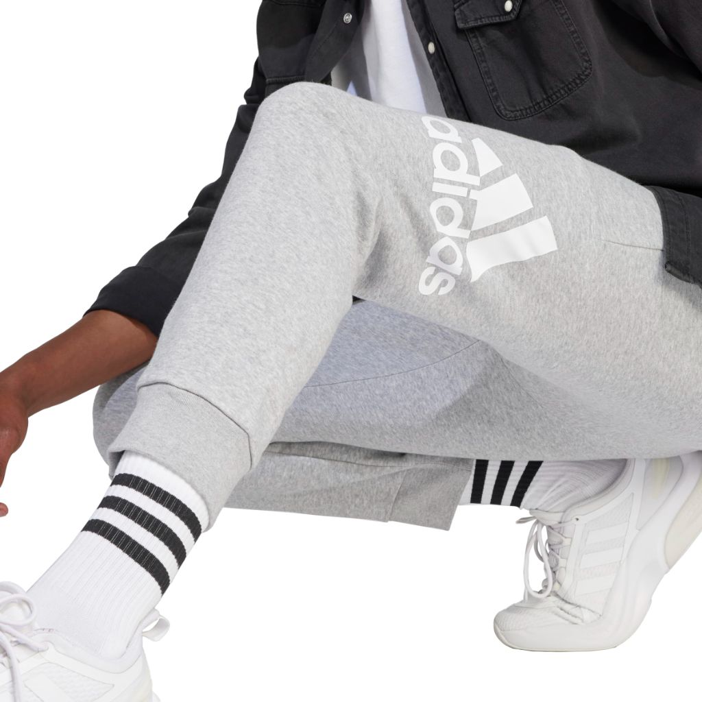 Adidas Mens Essentials Fleece Tapered Cuff Big Logo Pants, Medium Grey Heather, 4X-Large, Tall 2 Inches