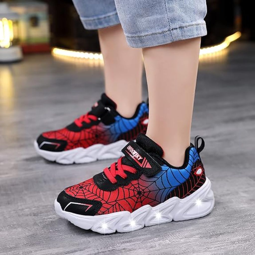 SZ 11.5T  Amzounoy Little Boys Spiderman Light up Shoes Lightweight  Red/blk.